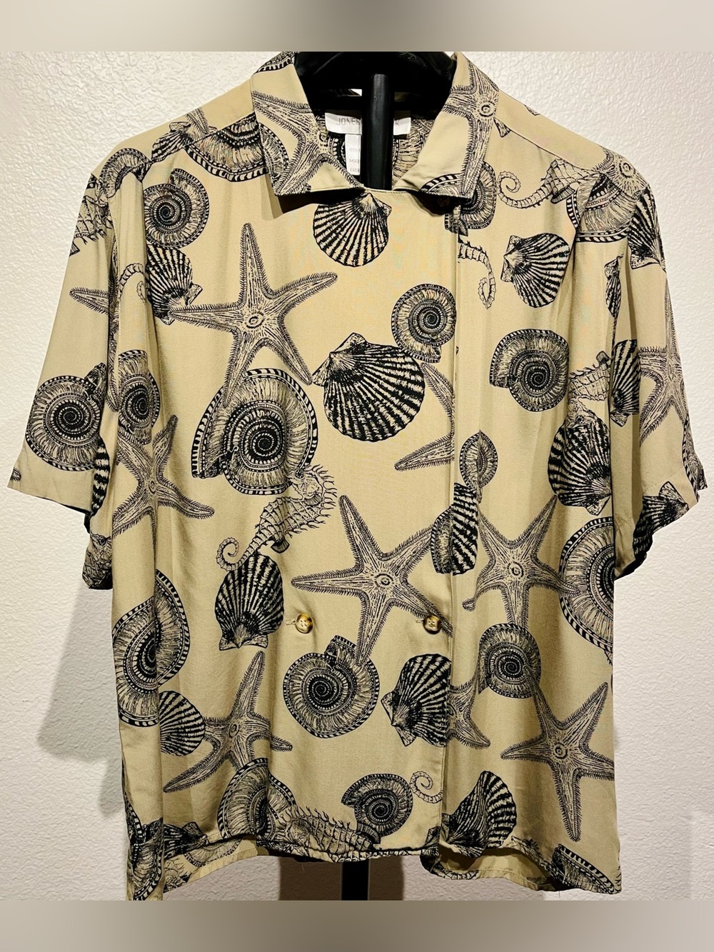 Vintage Jones New York Tan and Black Seashell Print Blouse - Size 14 (Women’s)
